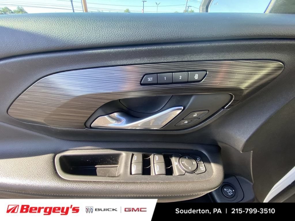 2023 GMC Terrain SLT - Photo 27