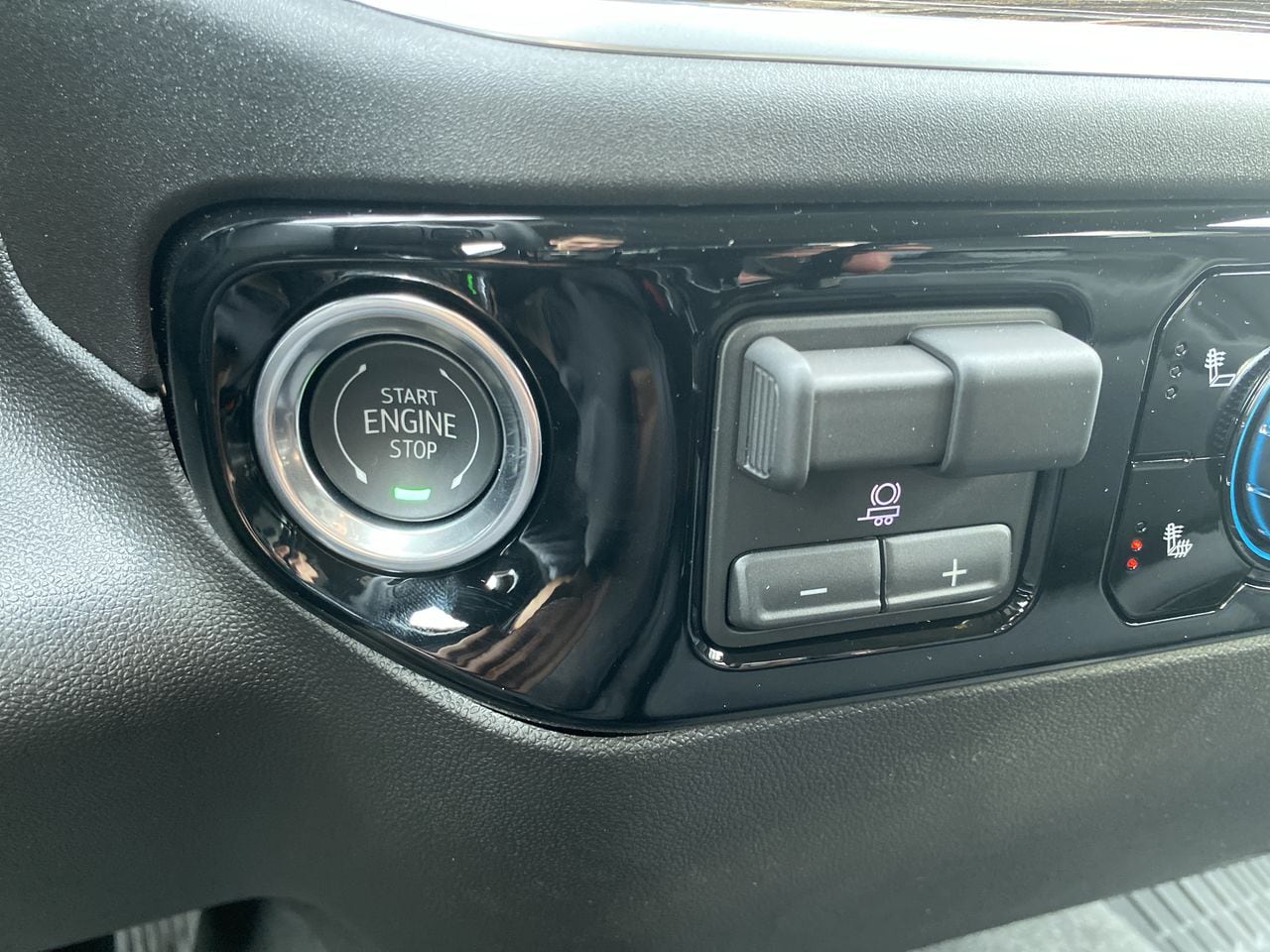 2026 GMC Sierra 1500 SLE - Photo 81