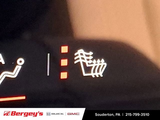 2026 GMC Acadia Elevation - Photo 19