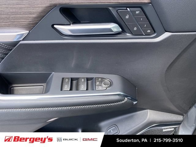 2026 GMC Acadia Denali - Photo 25