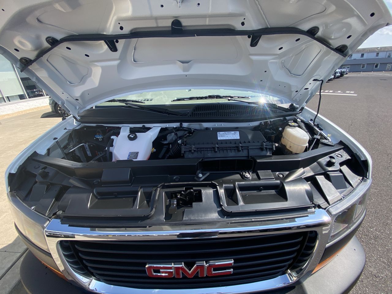 2025 GMC Savana Cargo Work Van - Photo 96