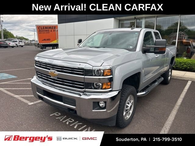 2017 Chevrolet Silverado HD LT 4WD Double Cab Standard Box's photo