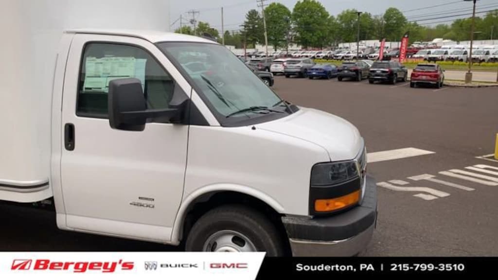 New 2026 GMC Savana Cutaway 4500 2WT Cutaway Van