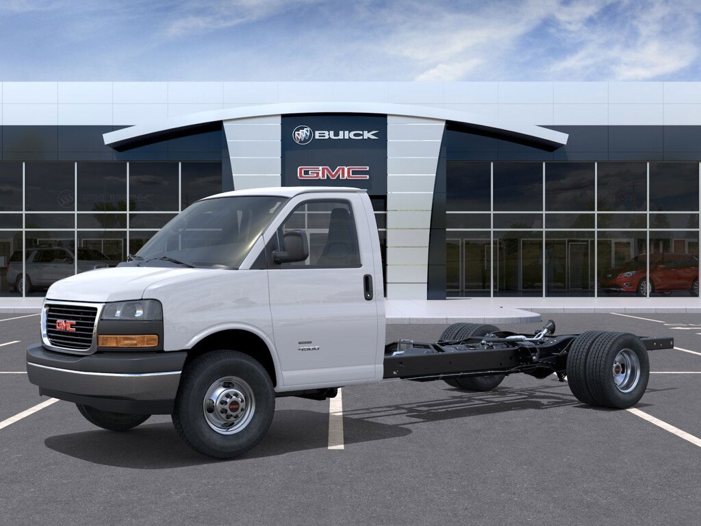 New 2026 GMC Savana Cutaway 4500 2WT Cutaway Van
