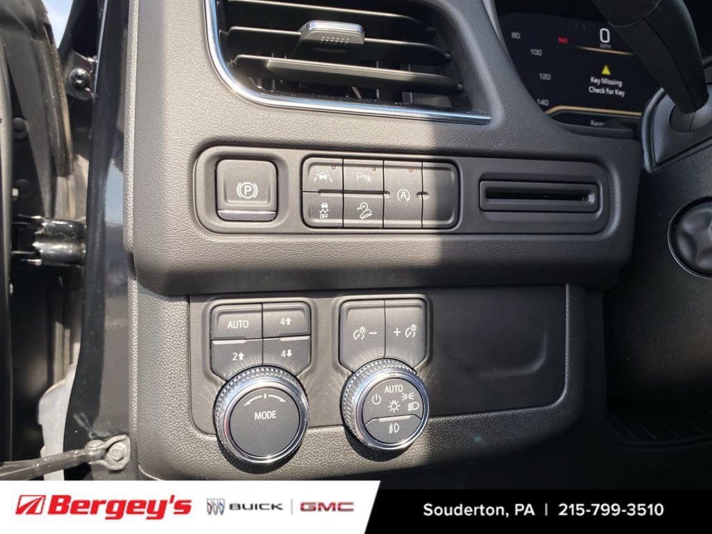 2024 GMC Yukon AT4 - Photo 39
