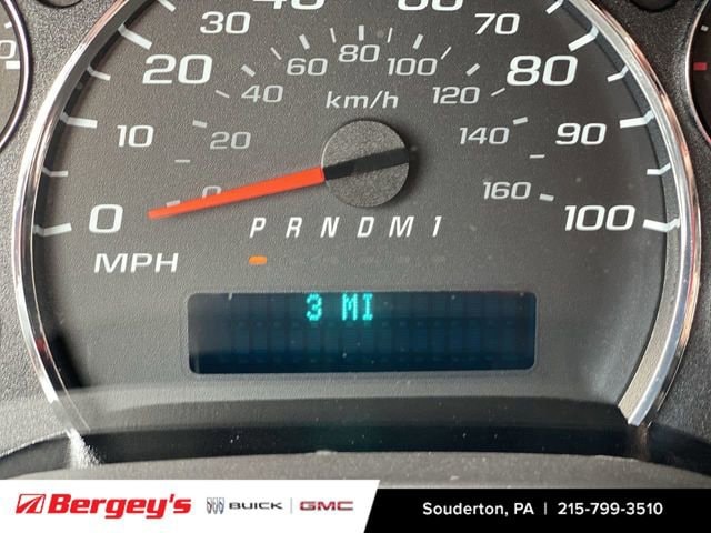 2025 GMC Savana Cargo Work Van - Photo 14