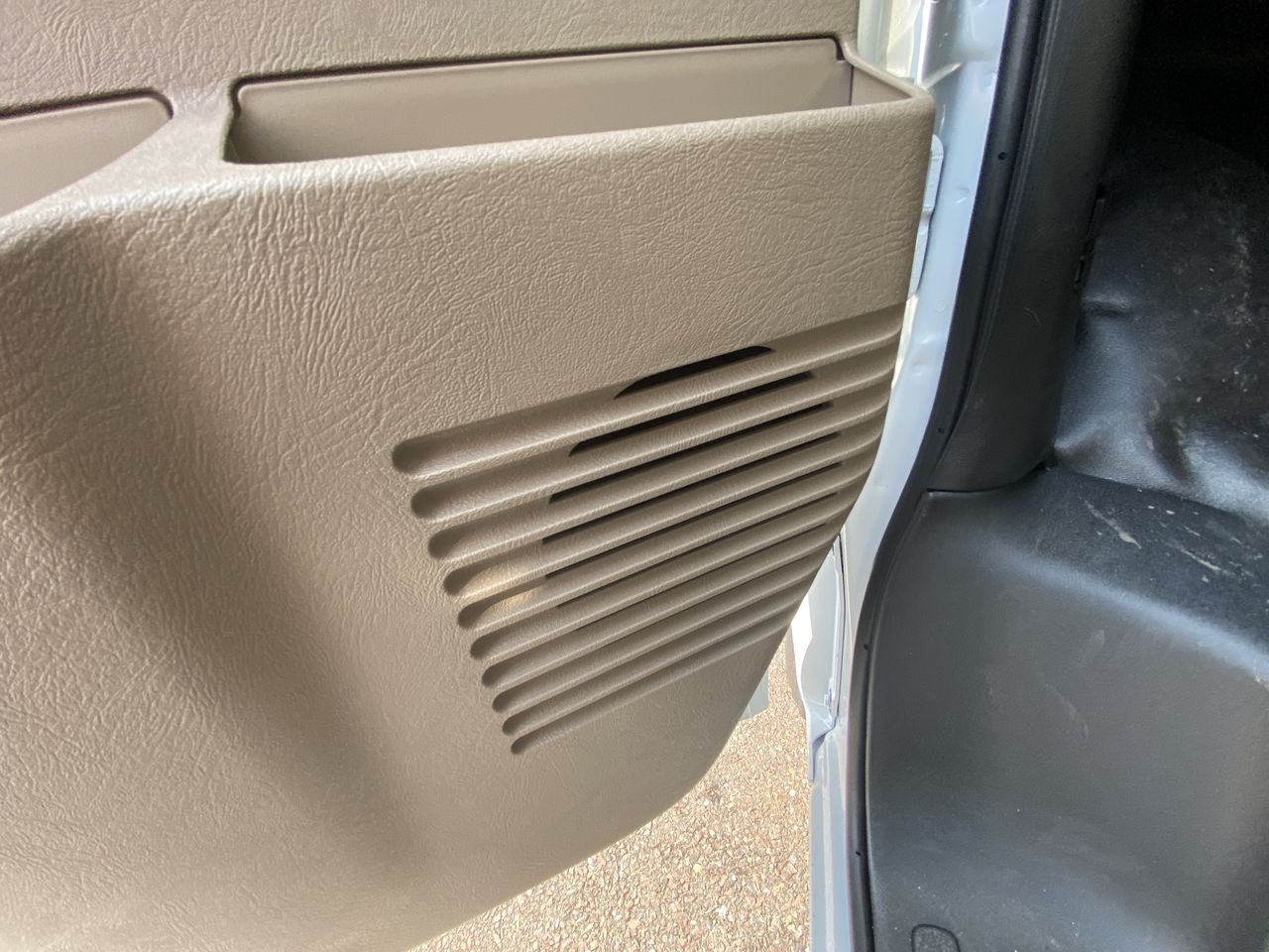 2025 GMC Savana Cargo Work Van - Photo 90