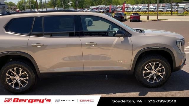 2026 GMC Acadia AT4 - Photo 10