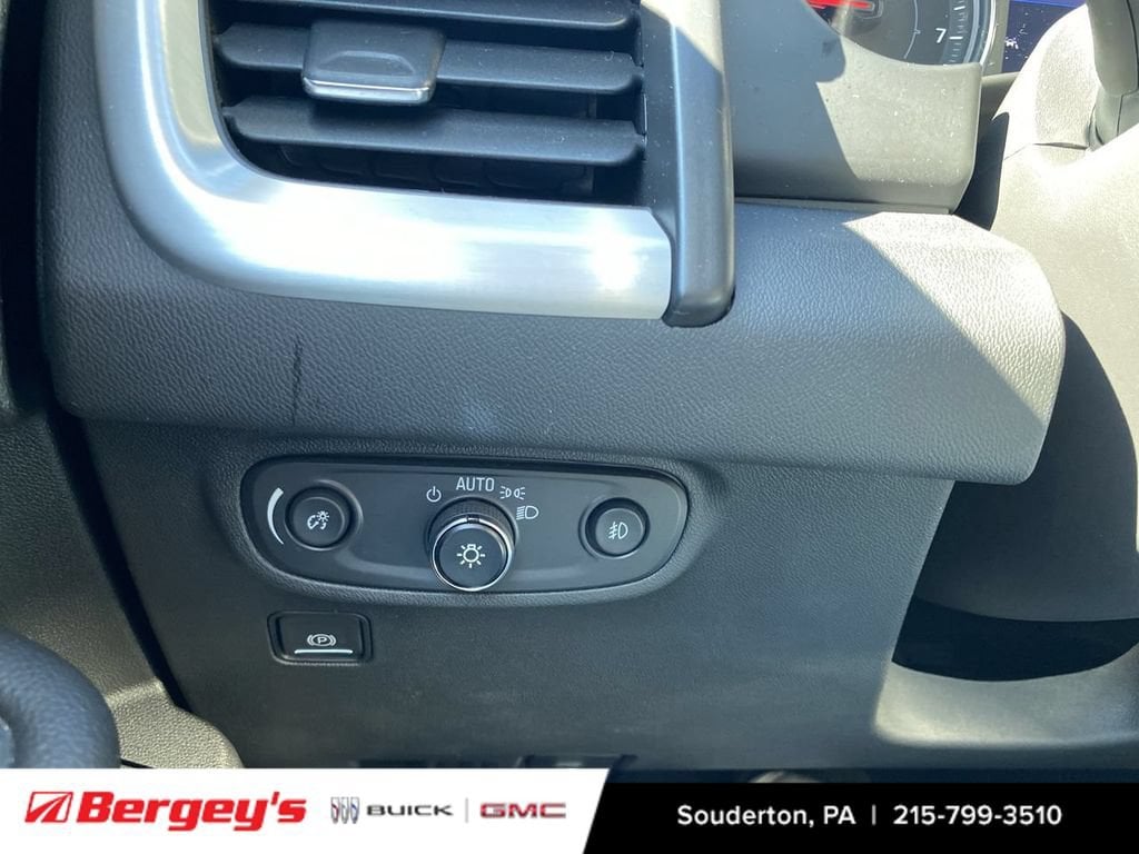 2023 GMC Terrain SLT - Photo 21