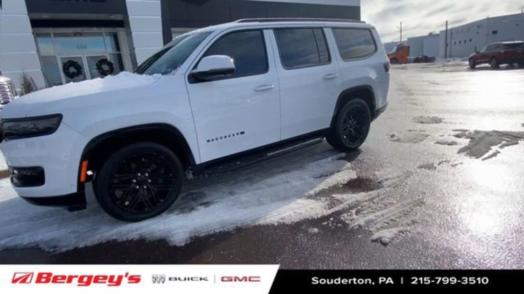 Used 2022 Jeep Wagoneer Series III Carbide