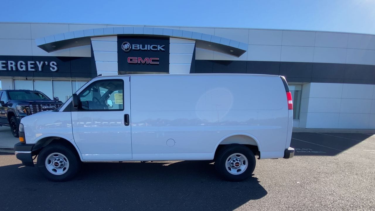 2025 GMC Savana Cargo Work Van - Photo 75