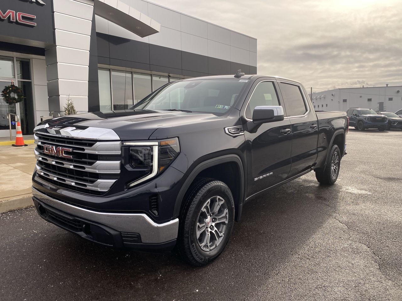 2026 GMC Sierra 1500 SLE - Photo 65