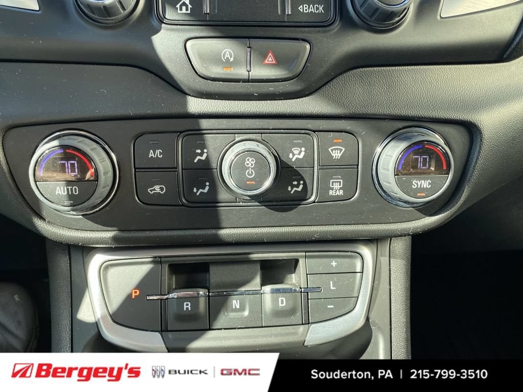 2023 GMC Terrain SLT - Photo 19