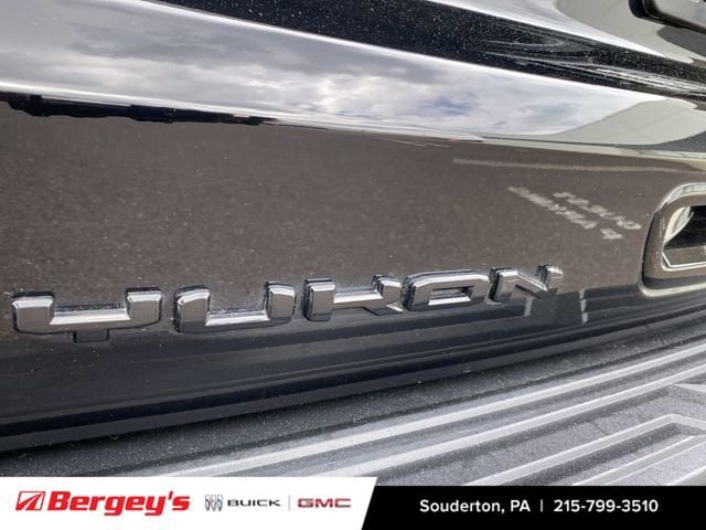 2023 GMC Yukon AT4 - Photo 34