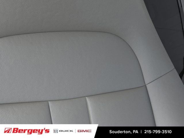 2026 GMC Savana Cargo Work Van - Photo 23