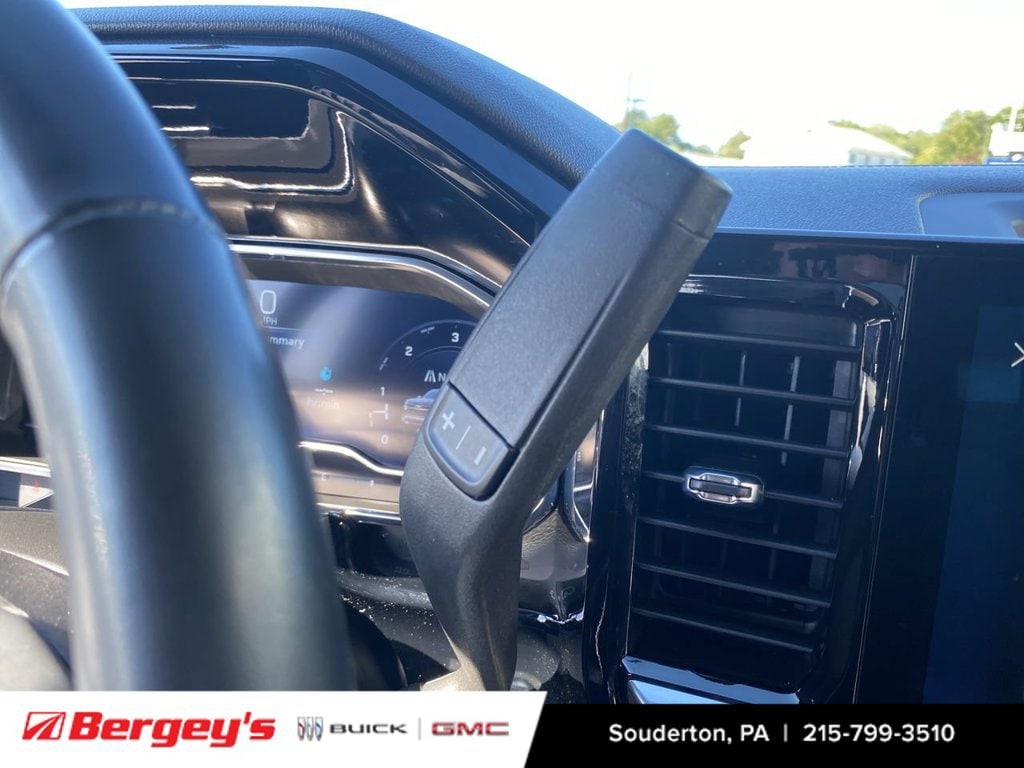2023 Chevrolet Silverado 1500 LT - Photo 19