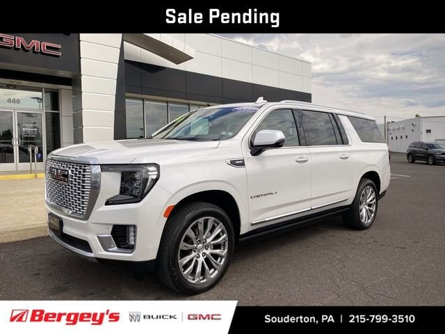 2022 GMC Yukon Denali AWD's photo