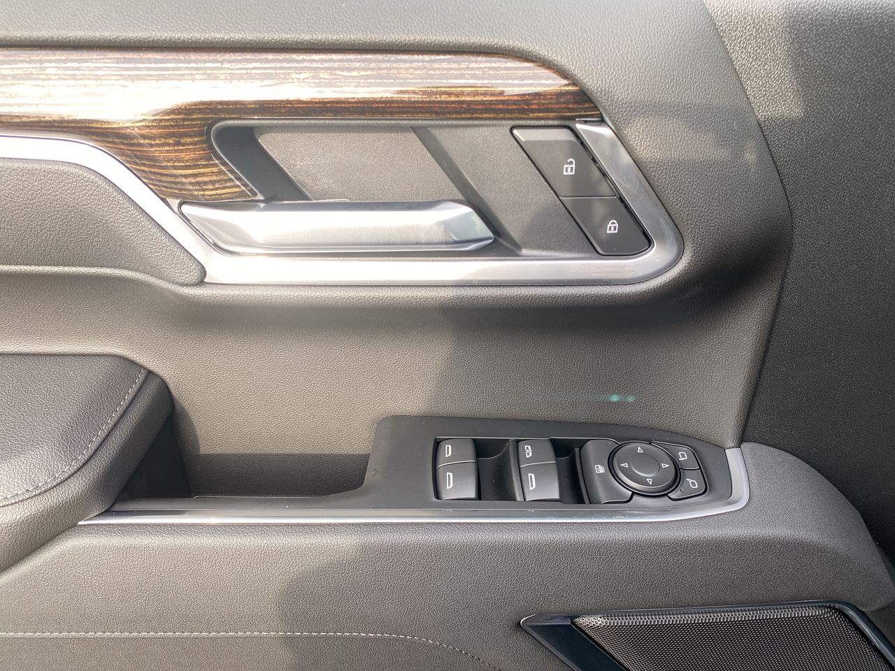 2026 GMC Sierra 1500 SLE - Photo 88