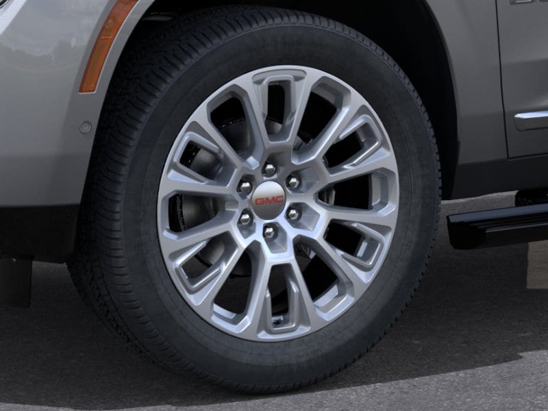 2026 GMC Yukon Denali - Photo 9