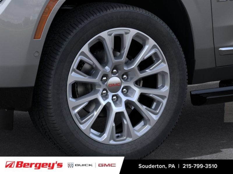 2026 GMC Yukon Denali - Photo 10