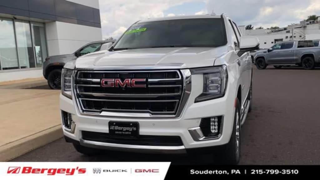 Used 2022 GMC Yukon XL SLT SUV