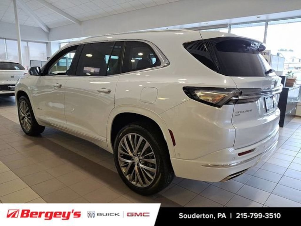 New 2026 Buick Enclave Avenir SUV