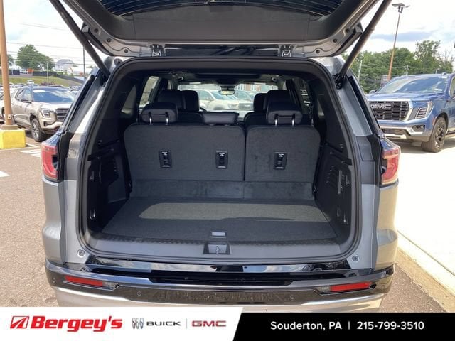2026 GMC Acadia Denali - Photo 28