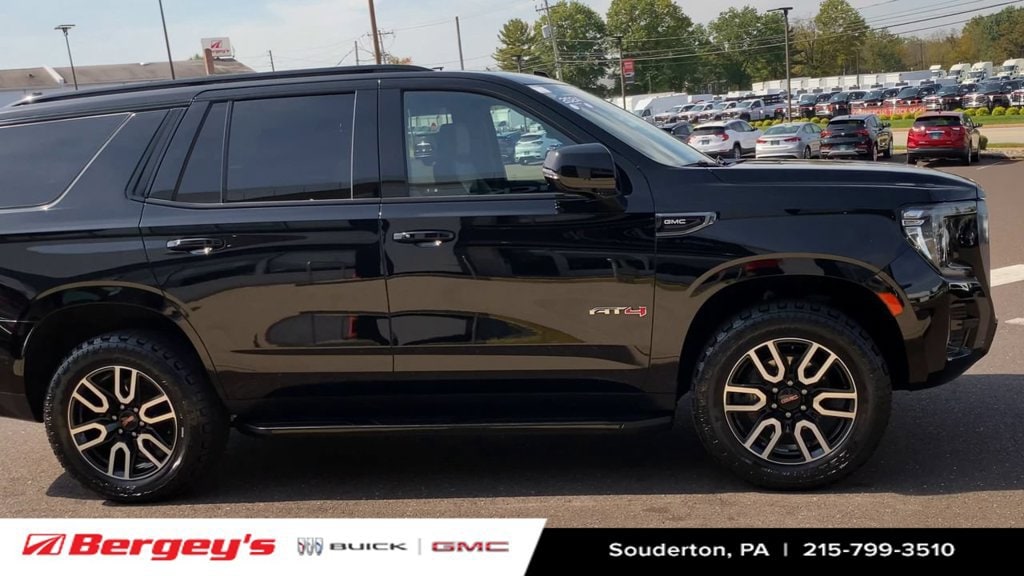 2024 GMC Yukon AT4 - Photo 11
