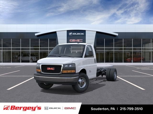 2026 GMC Savana 3500 159" WB's photo