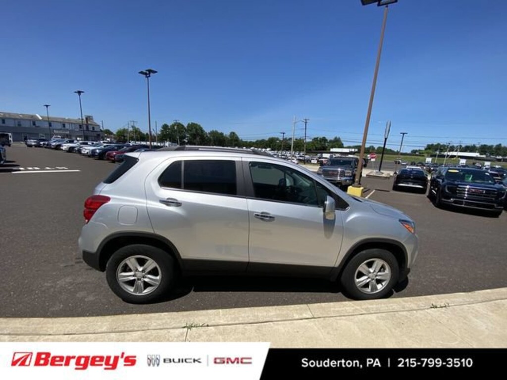 Used 2020 Chevrolet Trax LT SUV