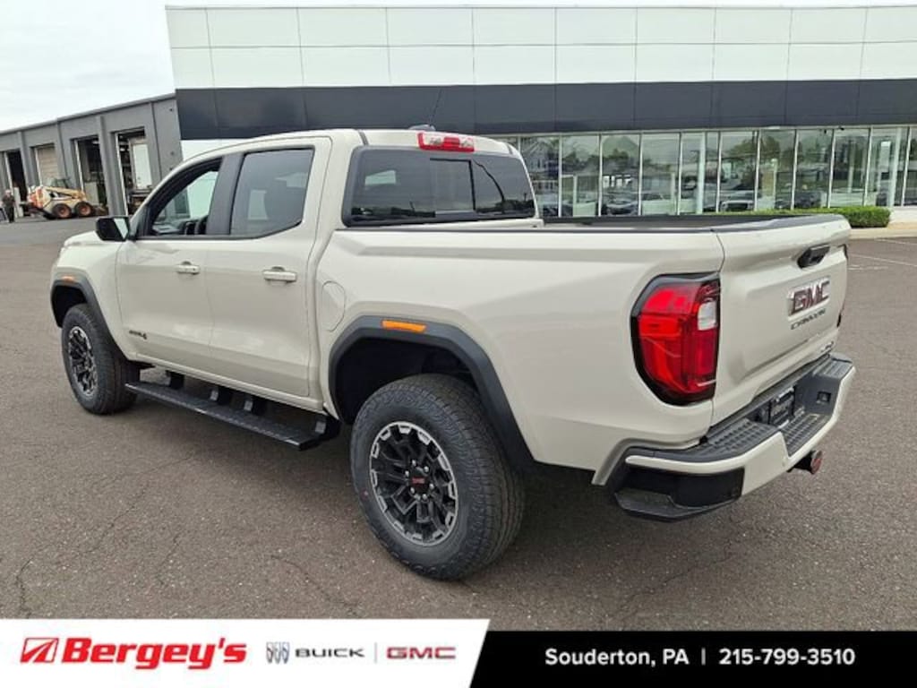 New 2026 GMC Canyon AT4 Truck
