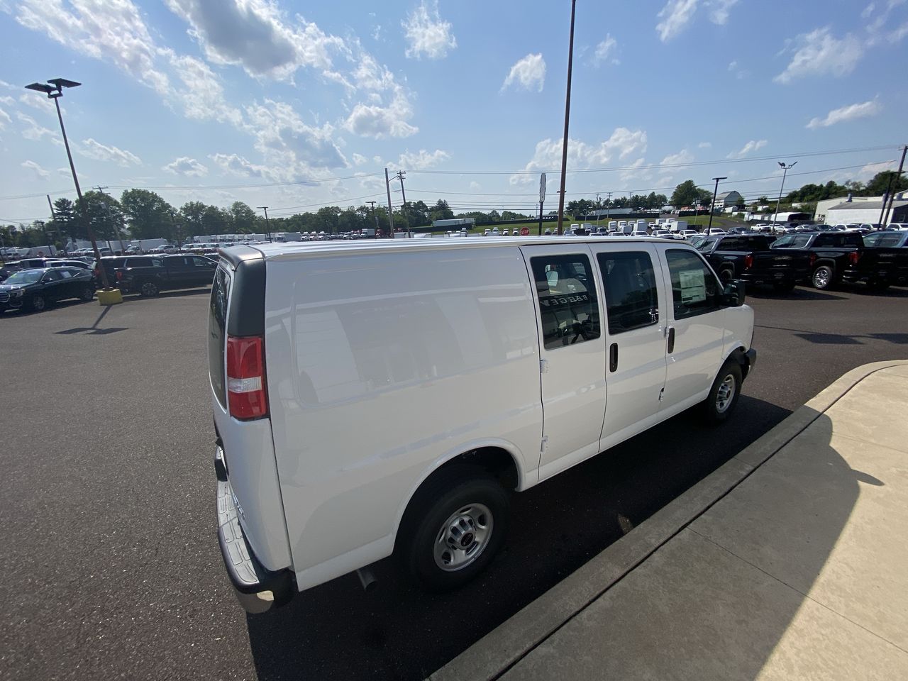 2025 GMC Savana Cargo Work Van - Photo 86