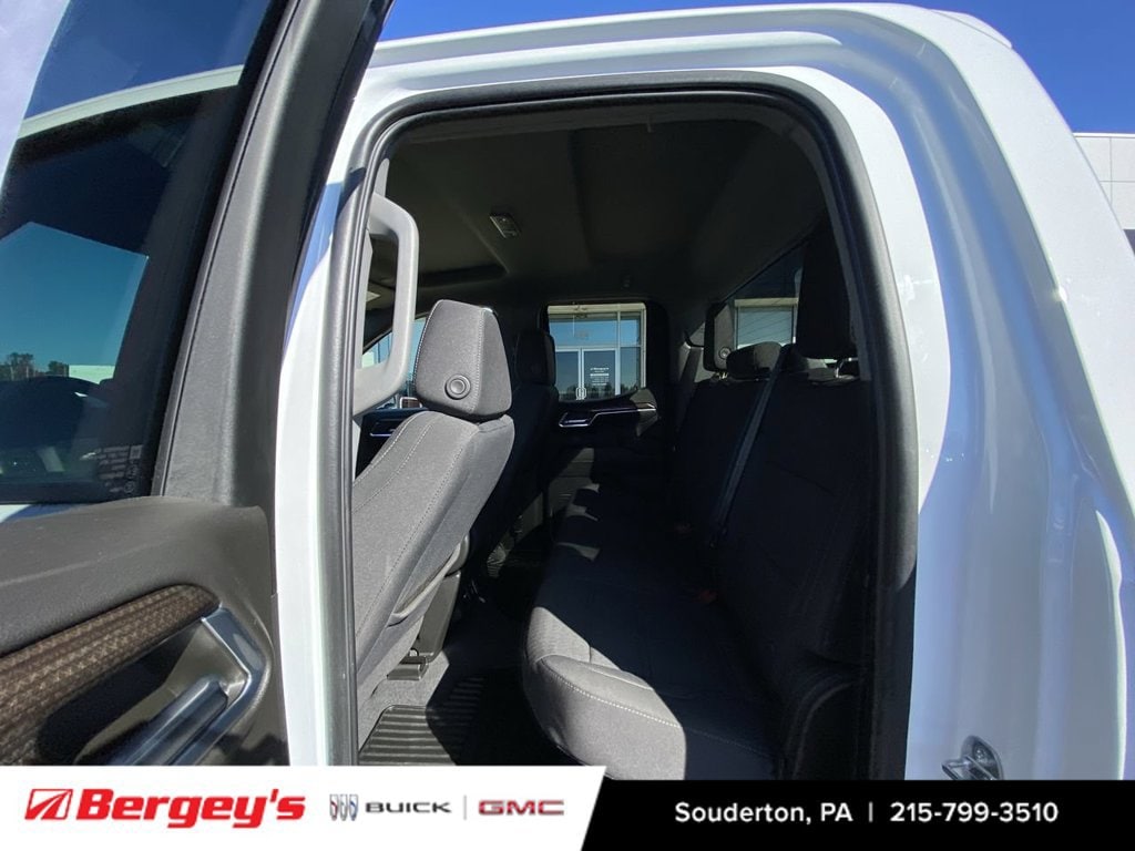 2023 Chevrolet Silverado 1500 LT - Photo 28