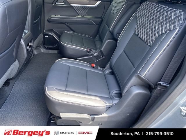 2026 GMC Acadia Denali - Photo 27