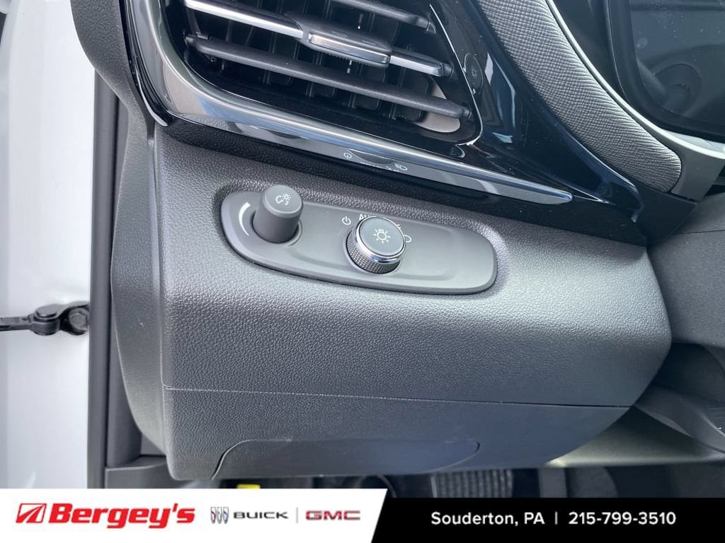 2026 Buick Envista Sport Touring - Photo 19