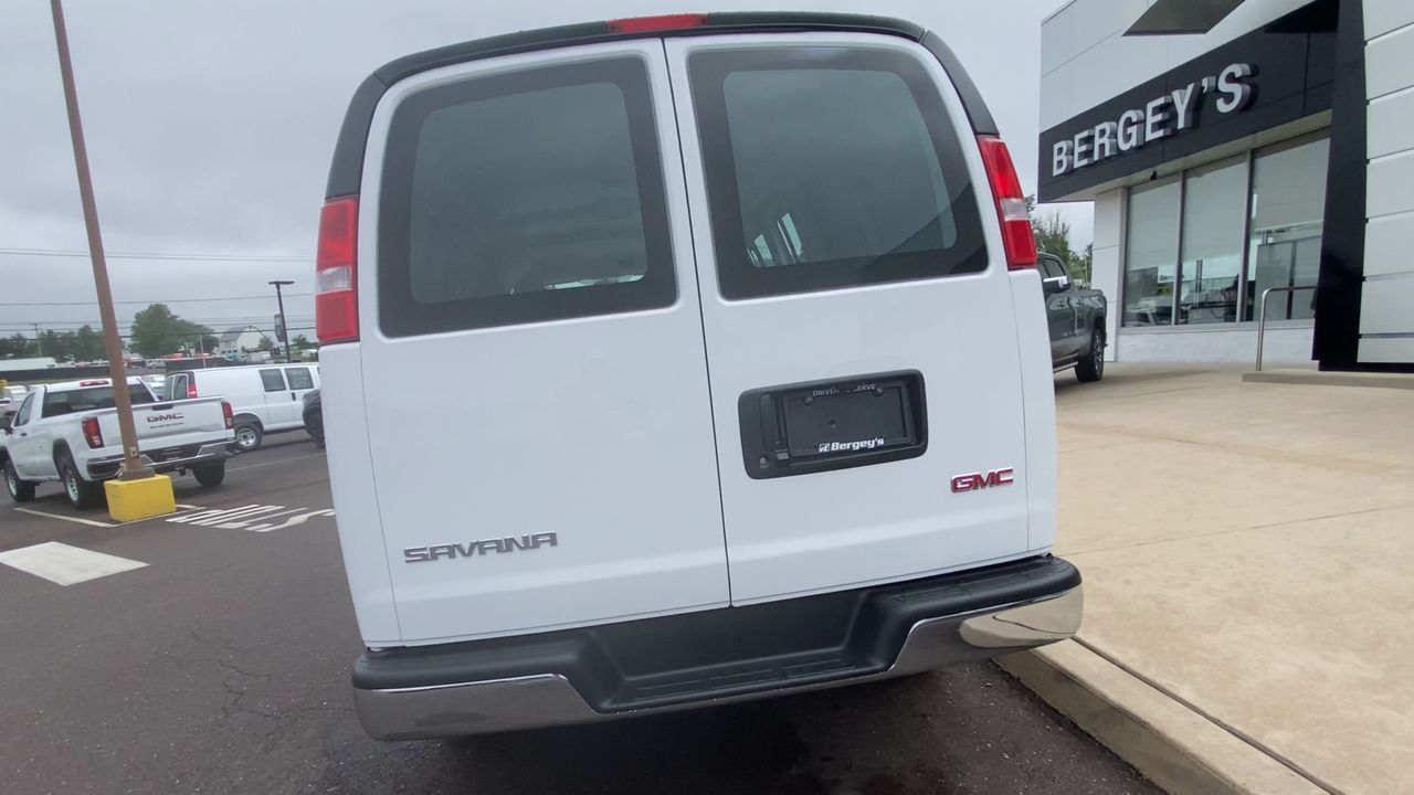2025 GMC Savana Cargo Work Van - Photo 70