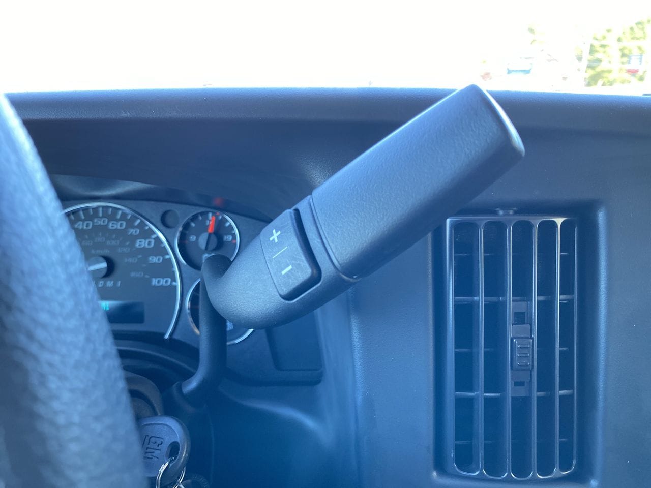 2025 GMC Savana Cargo Work Van - Photo 86