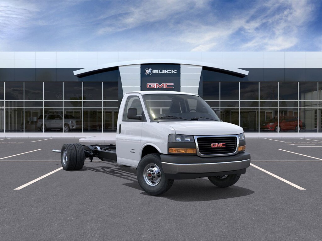 New 2026 GMC Savana Cutaway 4500 2WT Cutaway Van