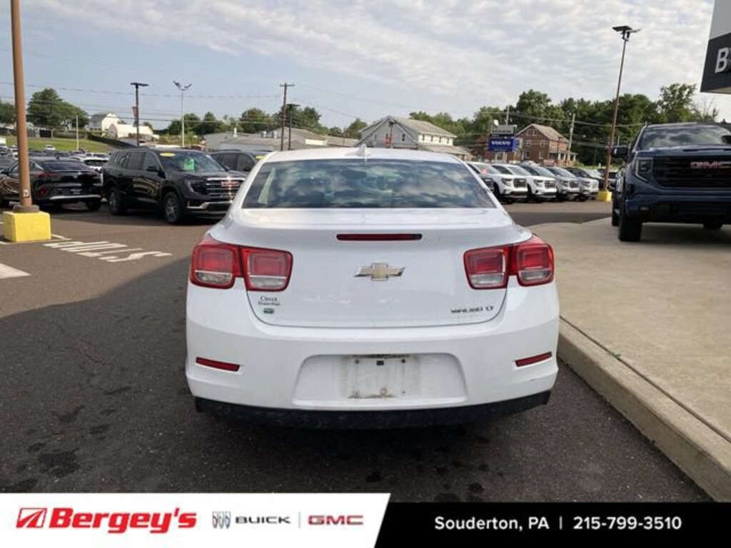 Used 2016 Chevrolet Malibu Limited LT Car