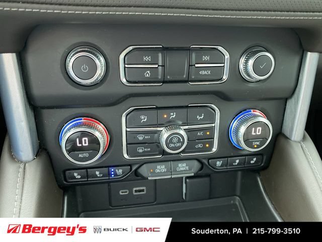 2022 GMC Yukon XL SLT - Photo 21