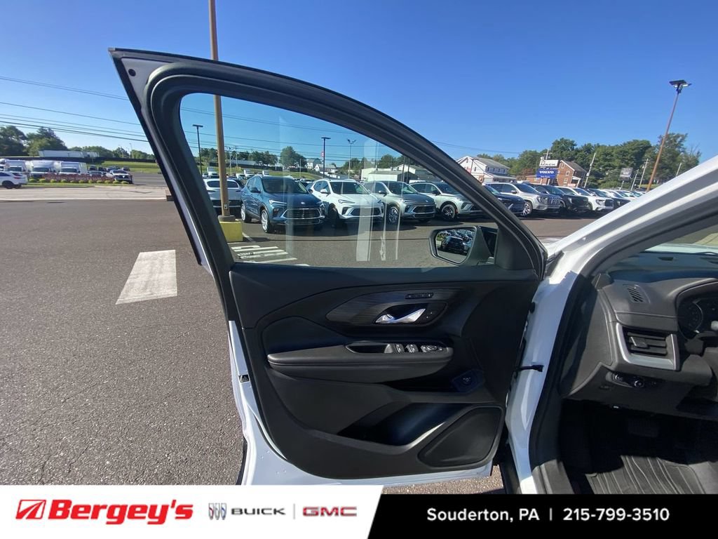 2023 GMC Terrain SLT - Photo 26