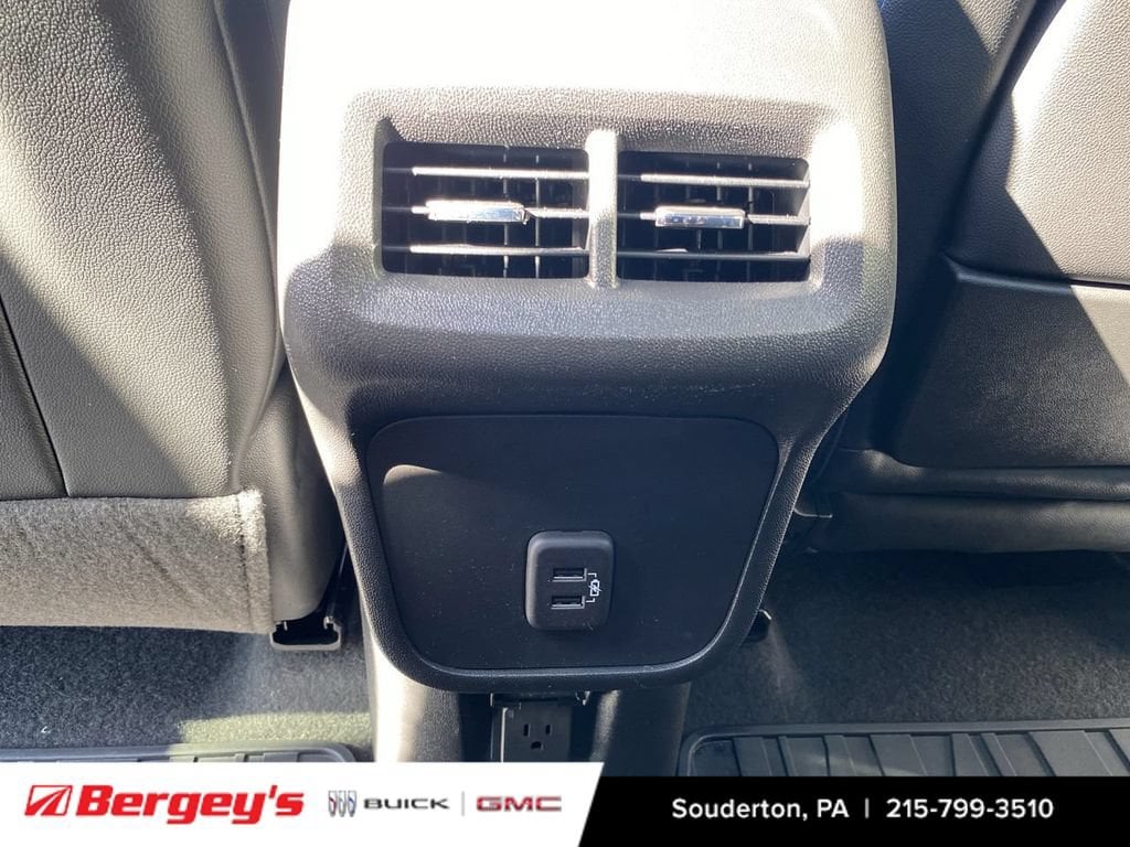 2023 GMC Terrain SLT - Photo 25