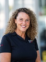 Staff member Renita Shelly from ID_2f15c6