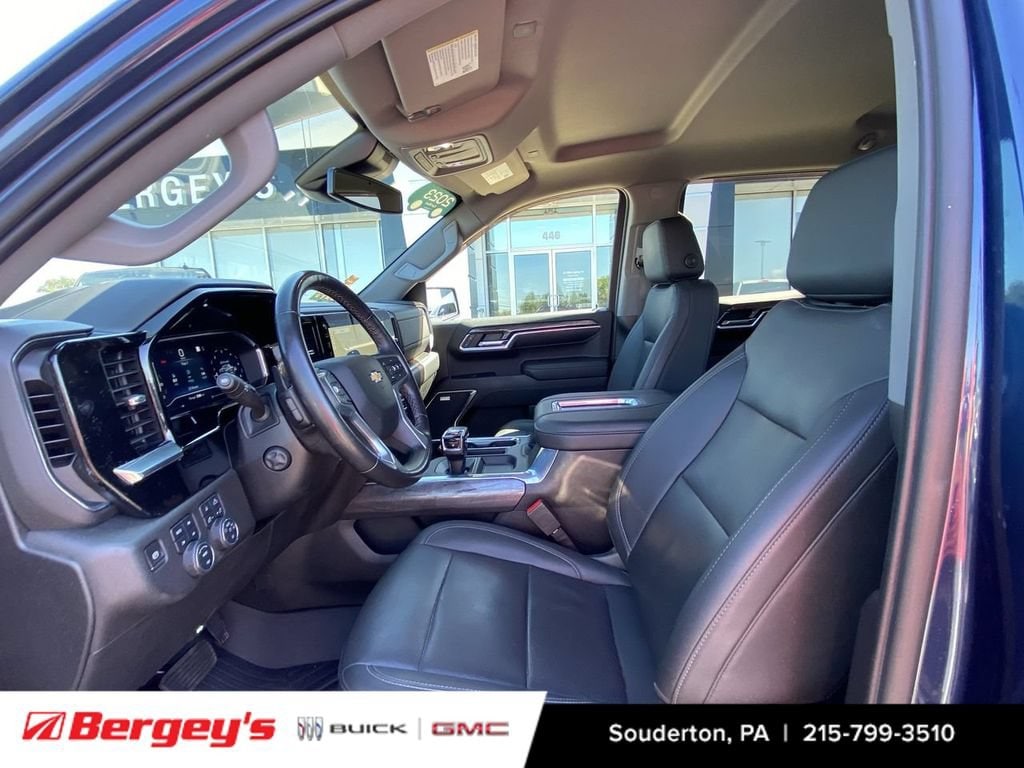 2022 Chevrolet Silverado 1500 LTZ - Photo 23