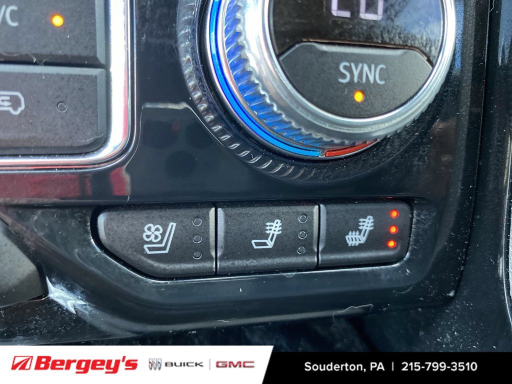 2023 GMC Yukon XL Denali - Photo 39