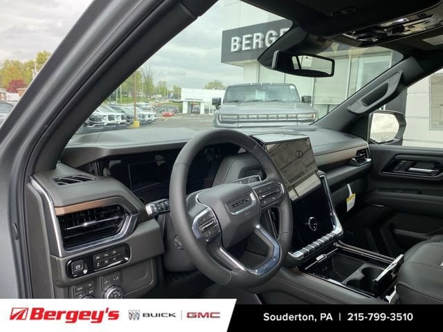 2026 GMC Yukon XL Denali - Photo 11