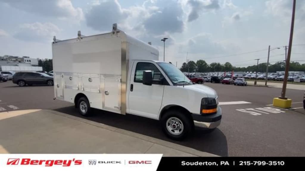 New 2025 GMC Savana Cutaway 3500 1WT Cutaway Van