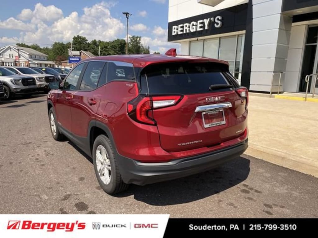 Used 2023 GMC Terrain SLE SUV