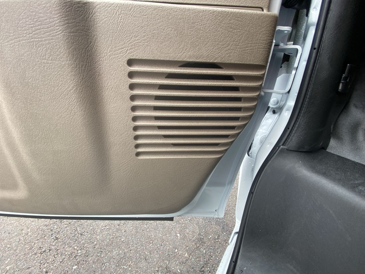 2025 GMC Savana Cargo Work Van - Photo 85