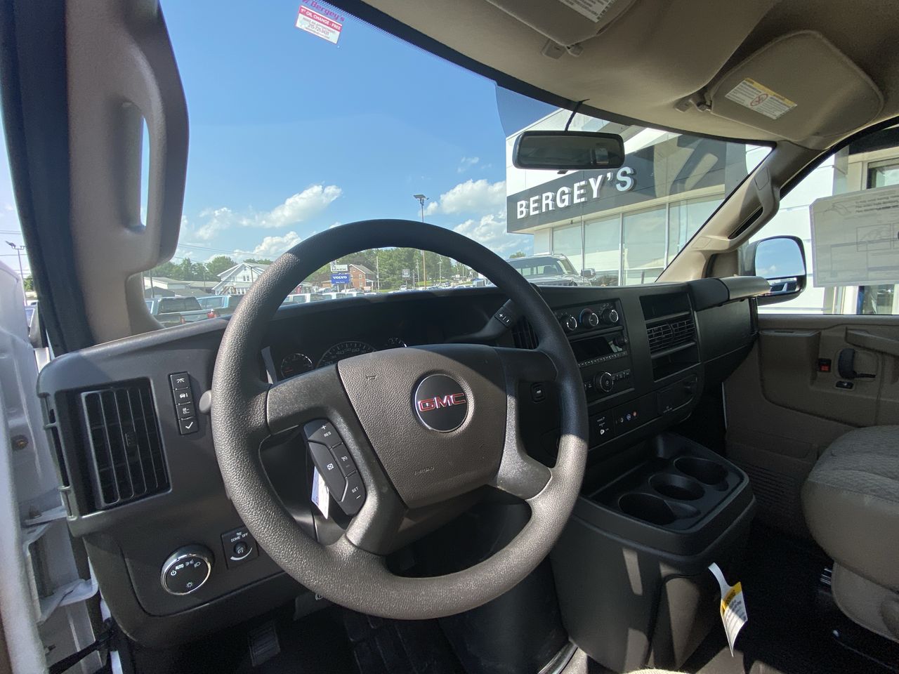 2025 GMC Savana Cargo Work Van - Photo 75